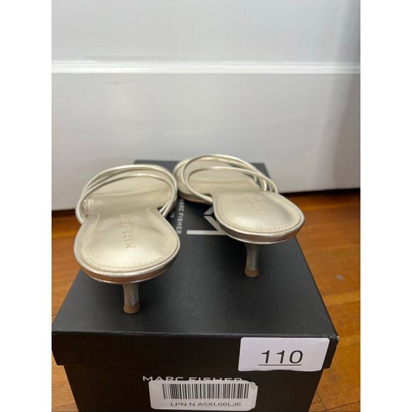 Marc Fisher LTD Women's Banna Strappy Kitten Heel Sandals in Gold Leather Size 1 - Picture 5 of 7